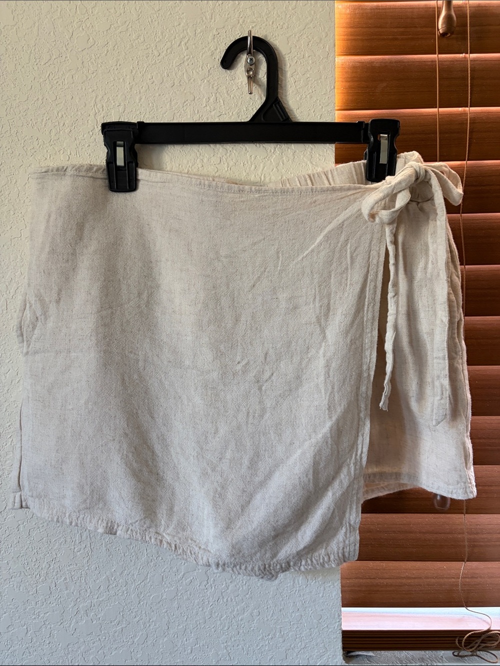 American Eagle Outfitters Cream Wrap Skort with Side Tie